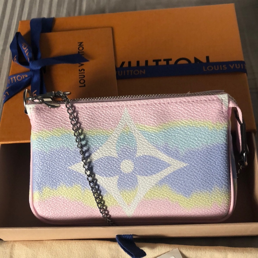 ❤️SOLD❤️ Escale mini pochette